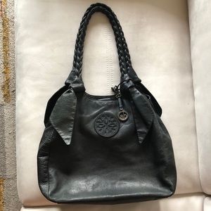 Audrey Brooke Blk Leather Tote Style Shoulder bag